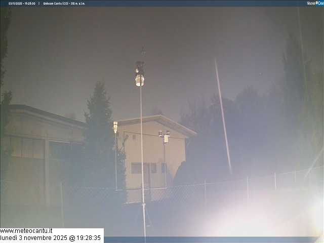 immagine della webcam nei dintorni di Carate Urio: webcam Cantù